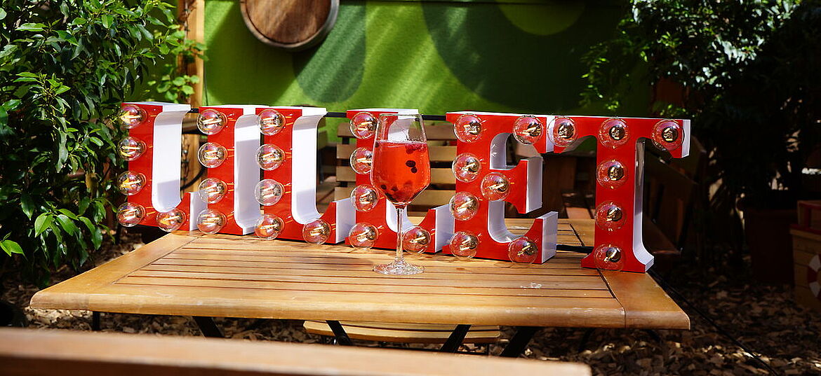 Lillet im Weingarten