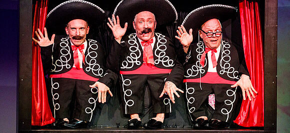 Tschüssikowski! Die abgefahrene Urlaubsrevue im Schmidt Theater